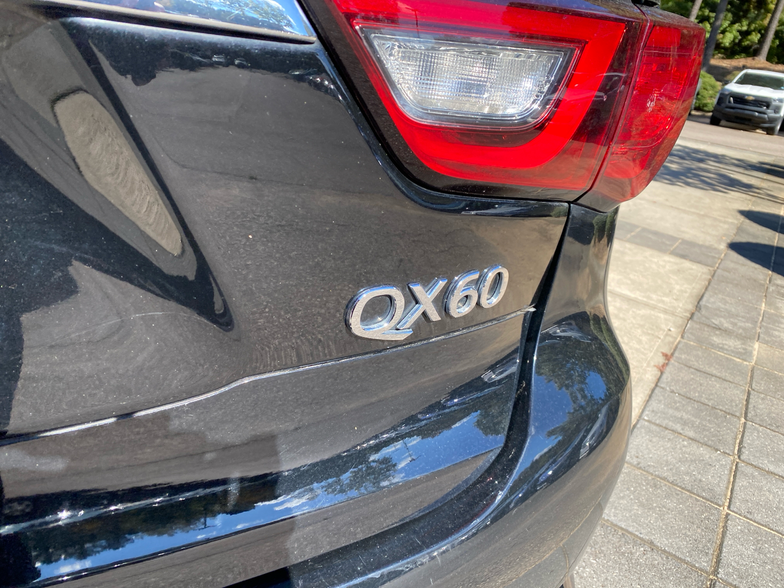 2020 INFINITI QX60 LUXE 16