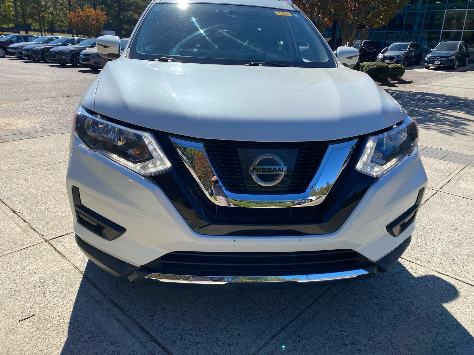 2017 Nissan Rogue SV 12