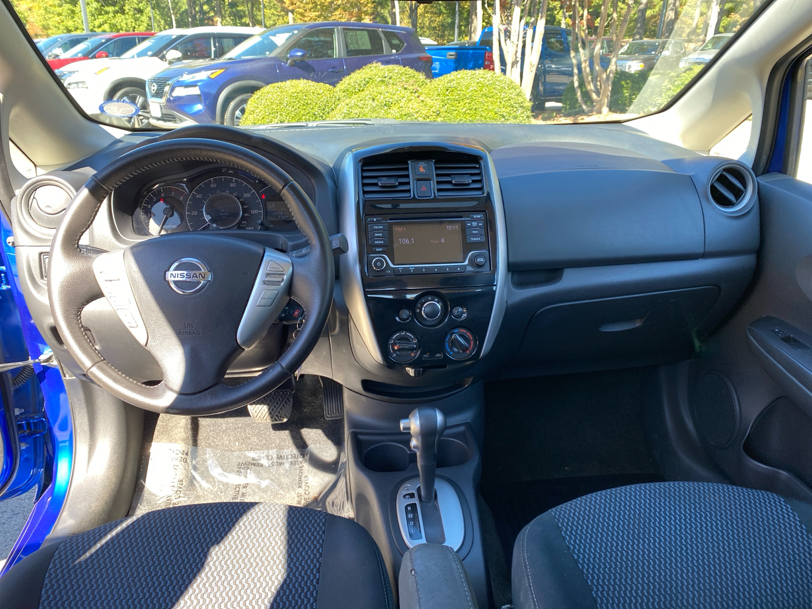 2015 Nissan Versa Note SV 26