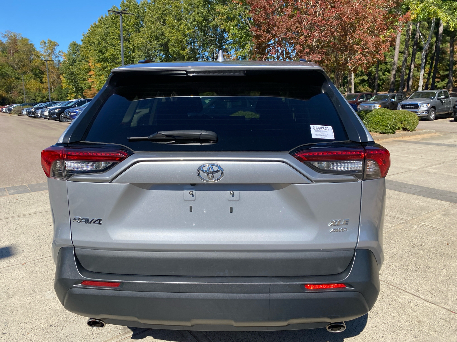 2021 Toyota RAV4 XLE 18