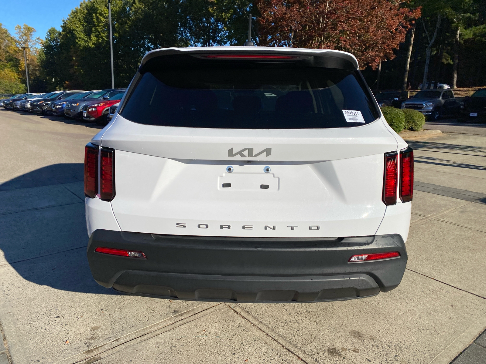 2022 Kia Sorento LX 16