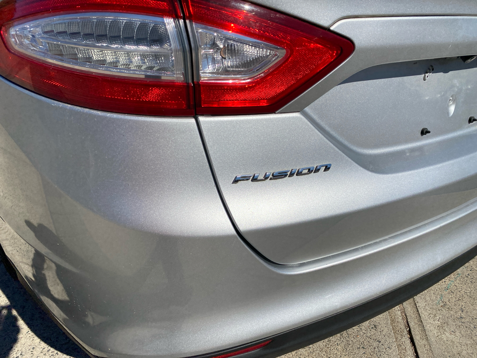 2016 Ford Fusion S 16