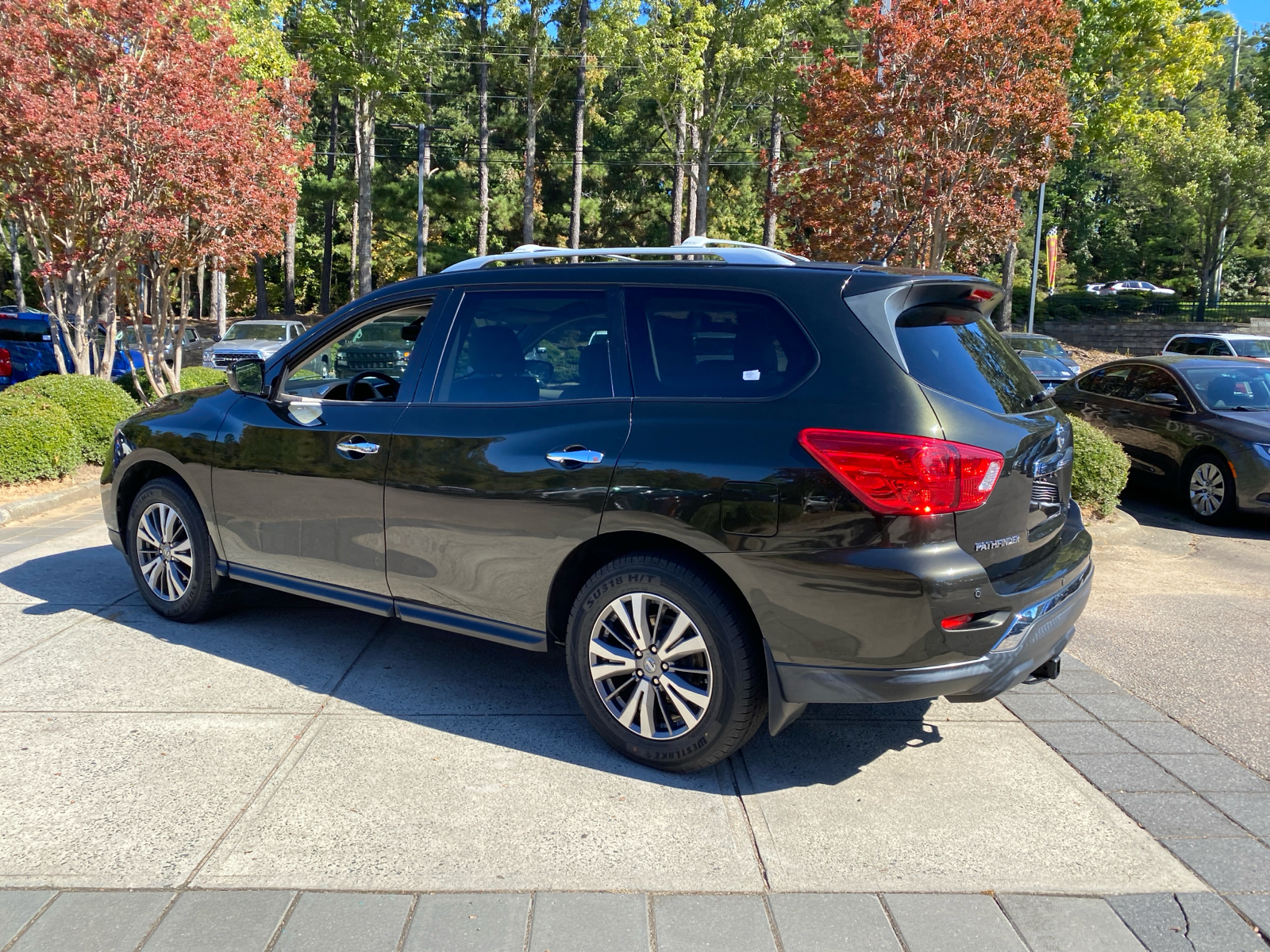 2017 Nissan Pathfinder SV 5