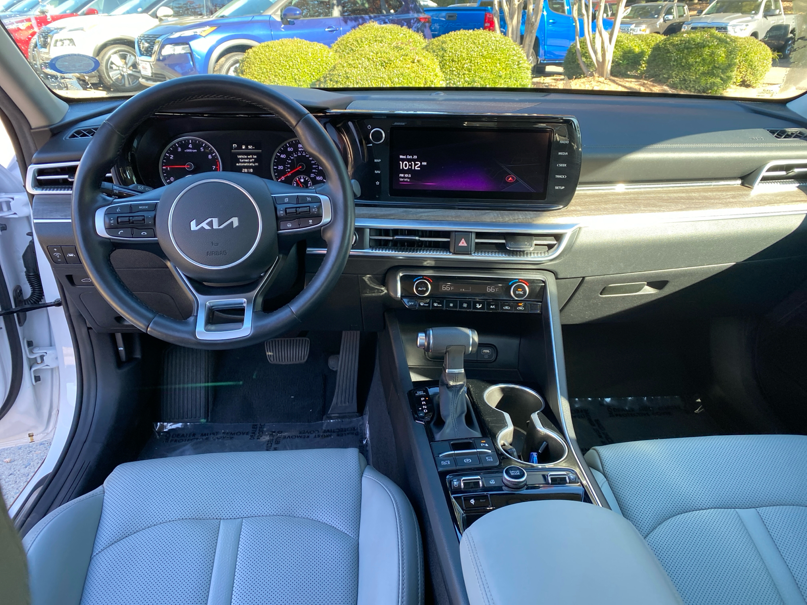 2022 Kia K5 EX 22