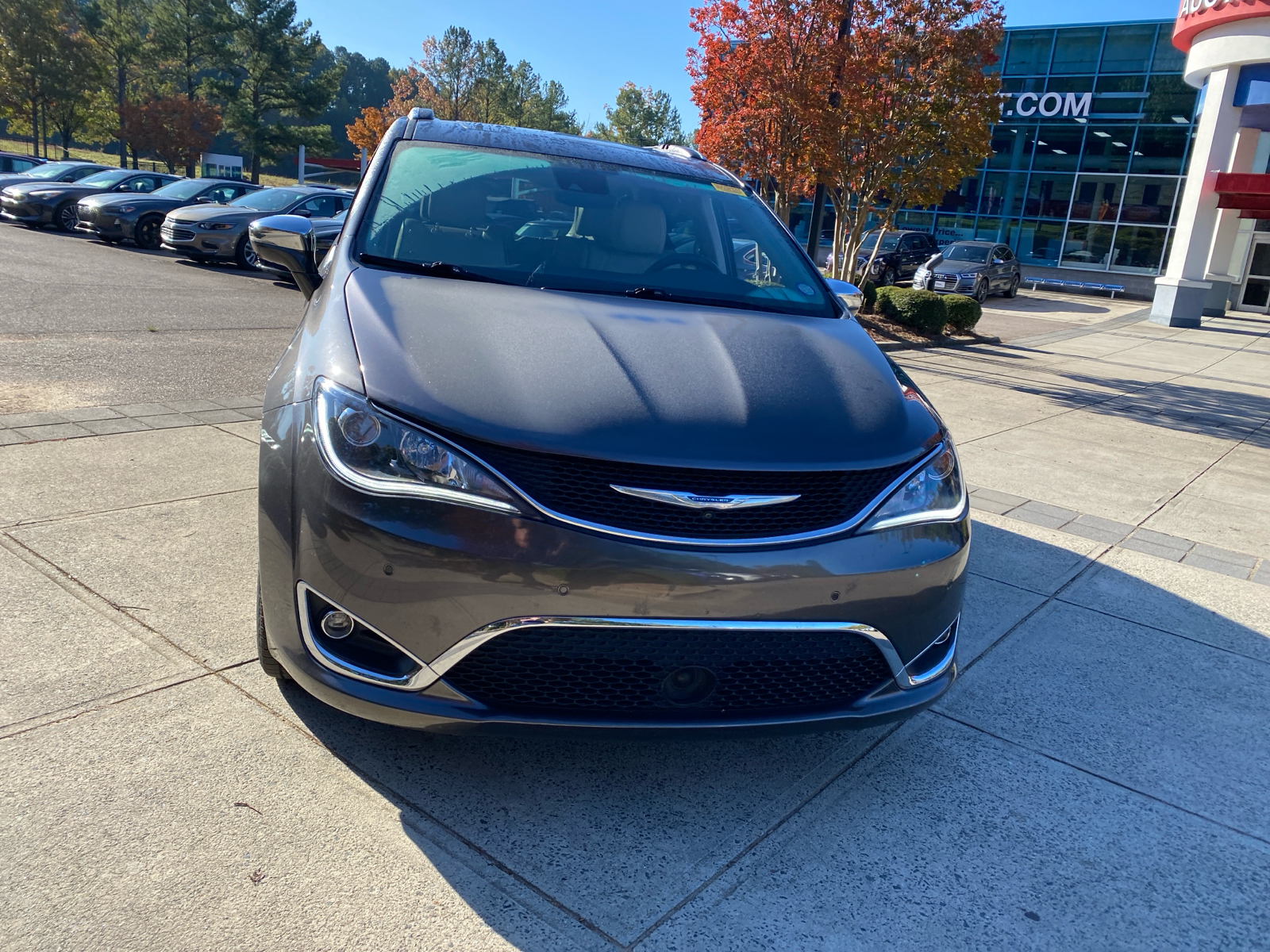 2017 Chrysler Pacifica Limited 3