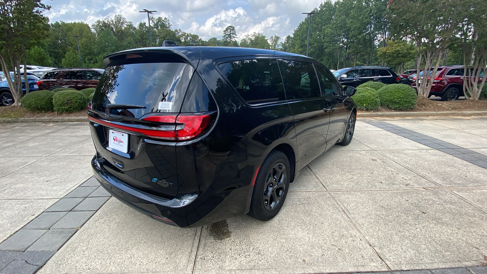 2022 Chrysler Pacifica Hybrid Limited 15