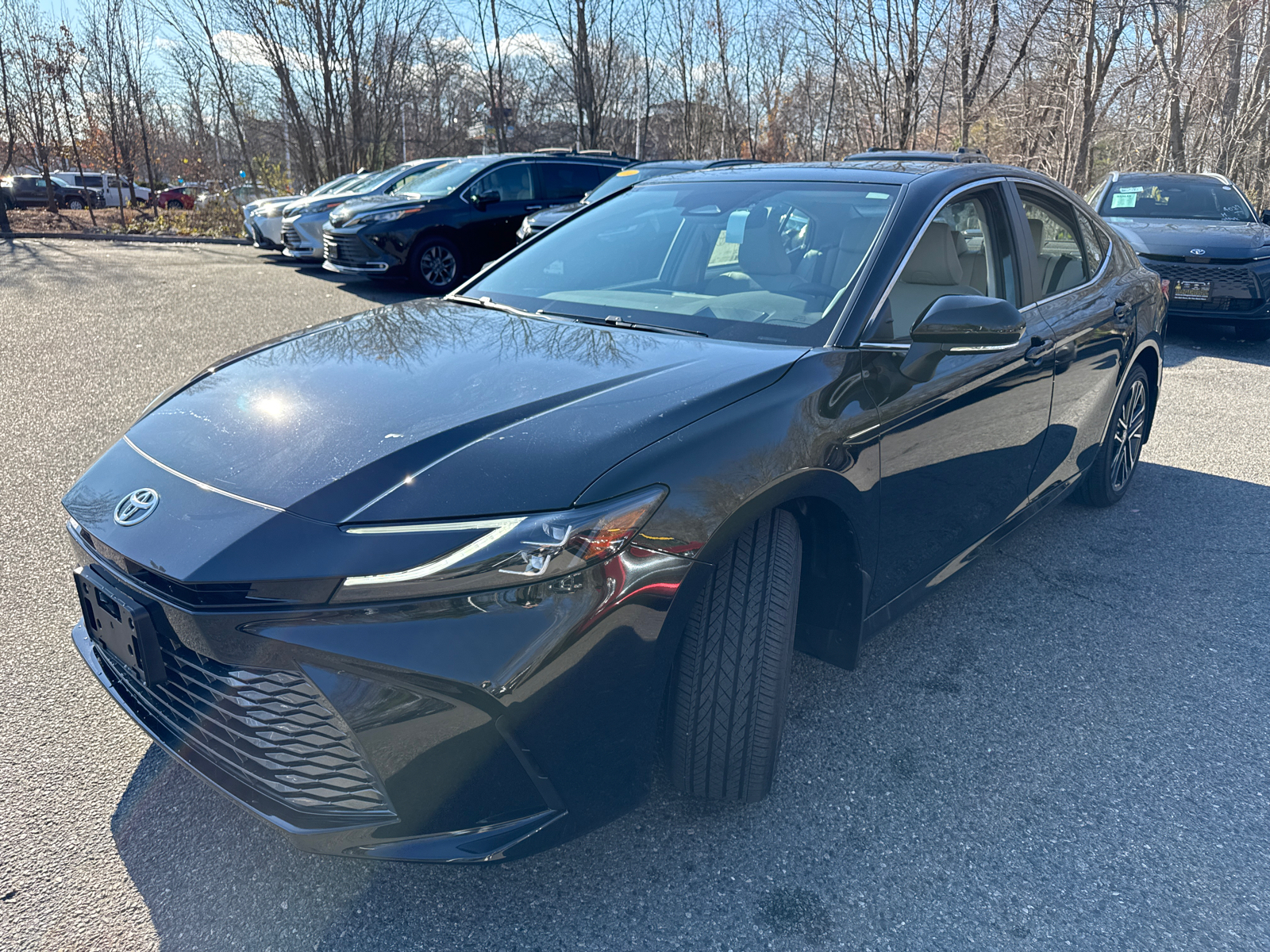 2025 Toyota Camry XLE 3