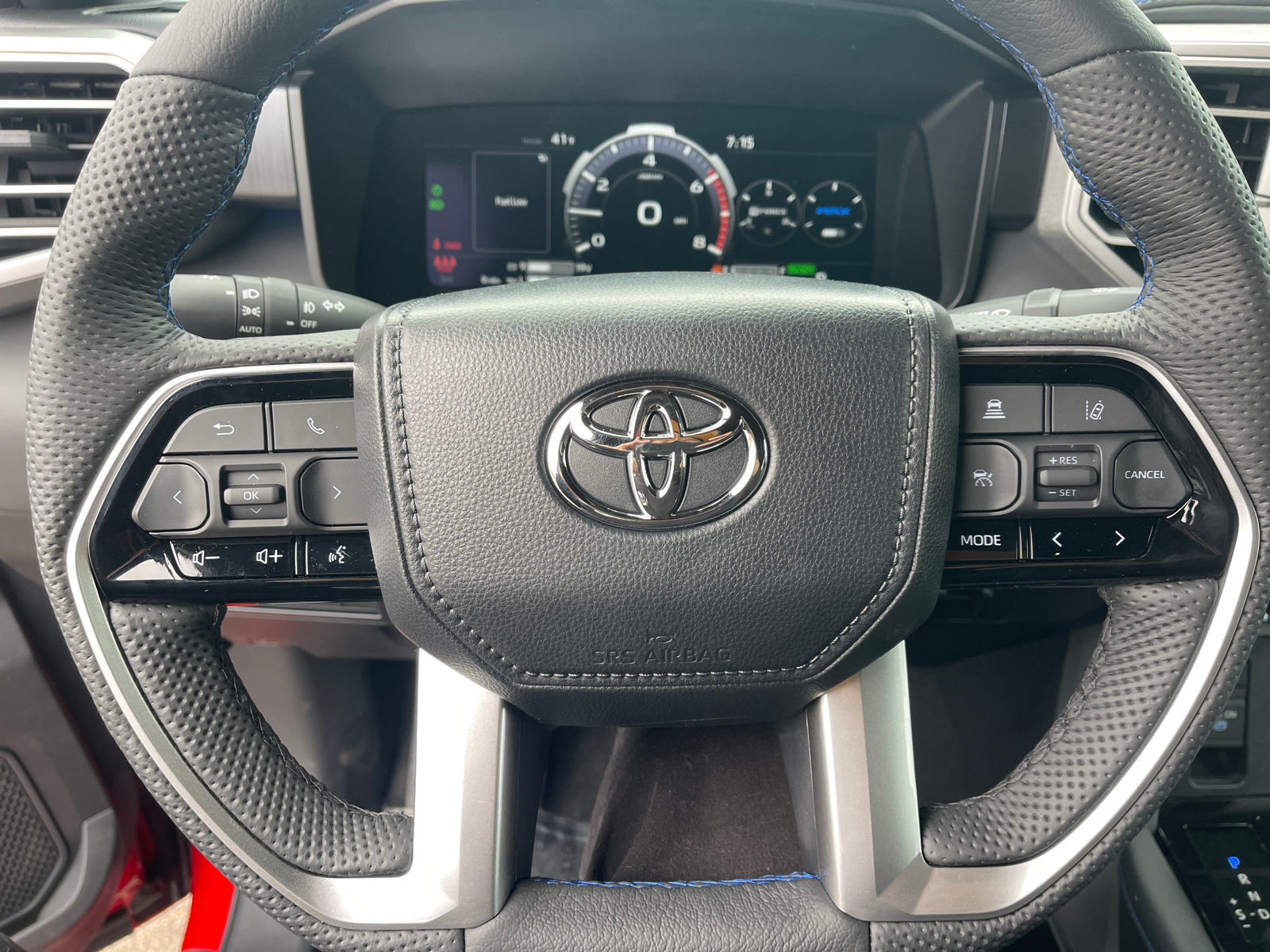 2024 Toyota Tundra Hybrid Platinum 26
