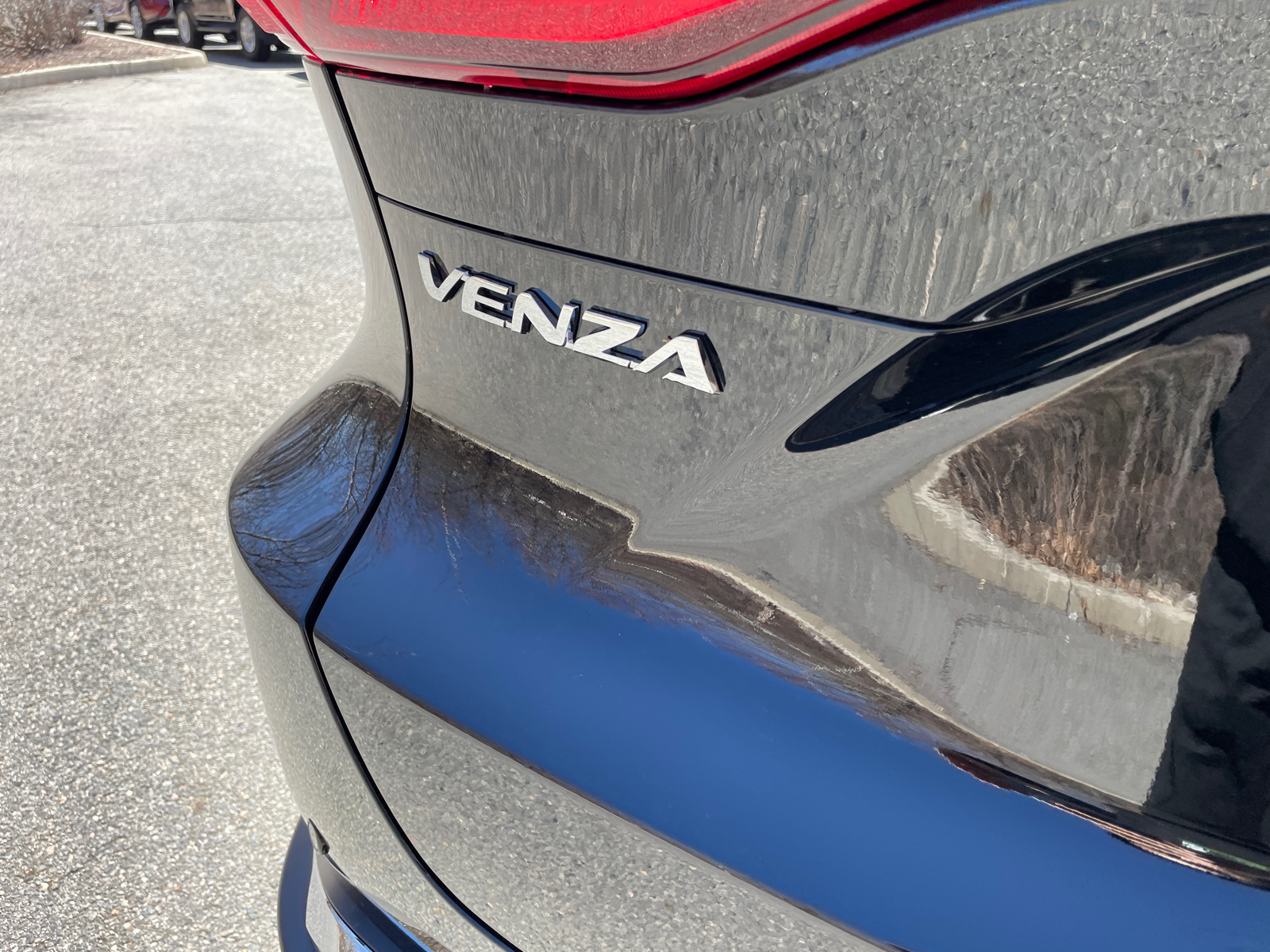2024 Toyota Venza XLE 10