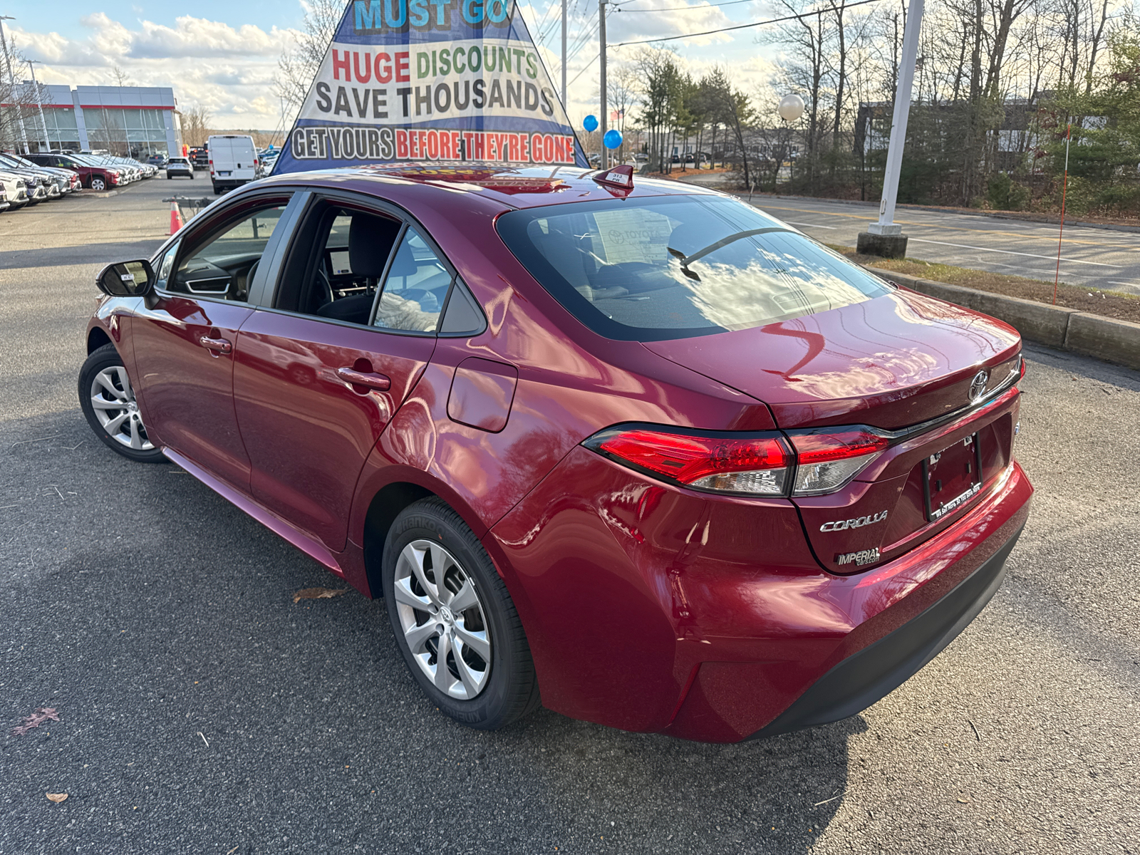 2025 Toyota Corolla LE 8