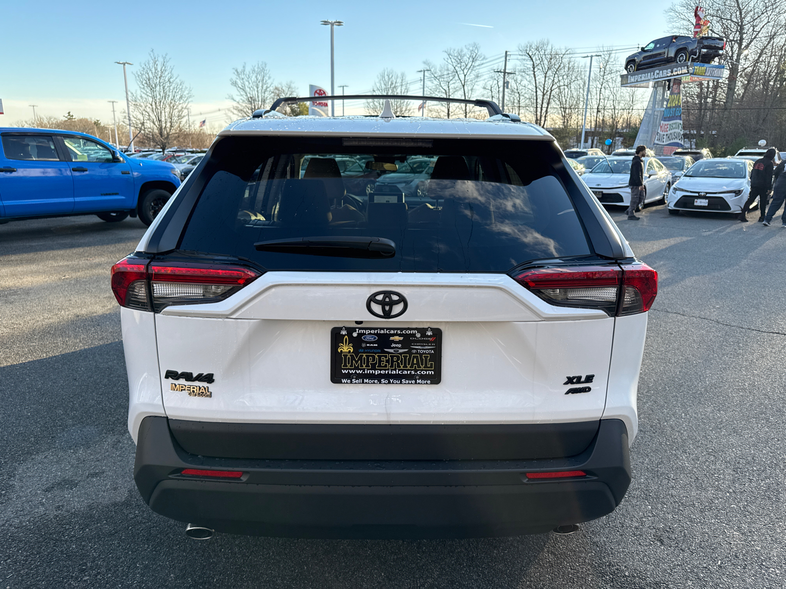 2025 Toyota RAV4 XLE 9