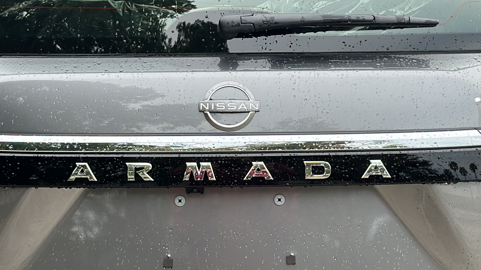 2023 Nissan Armada S 10