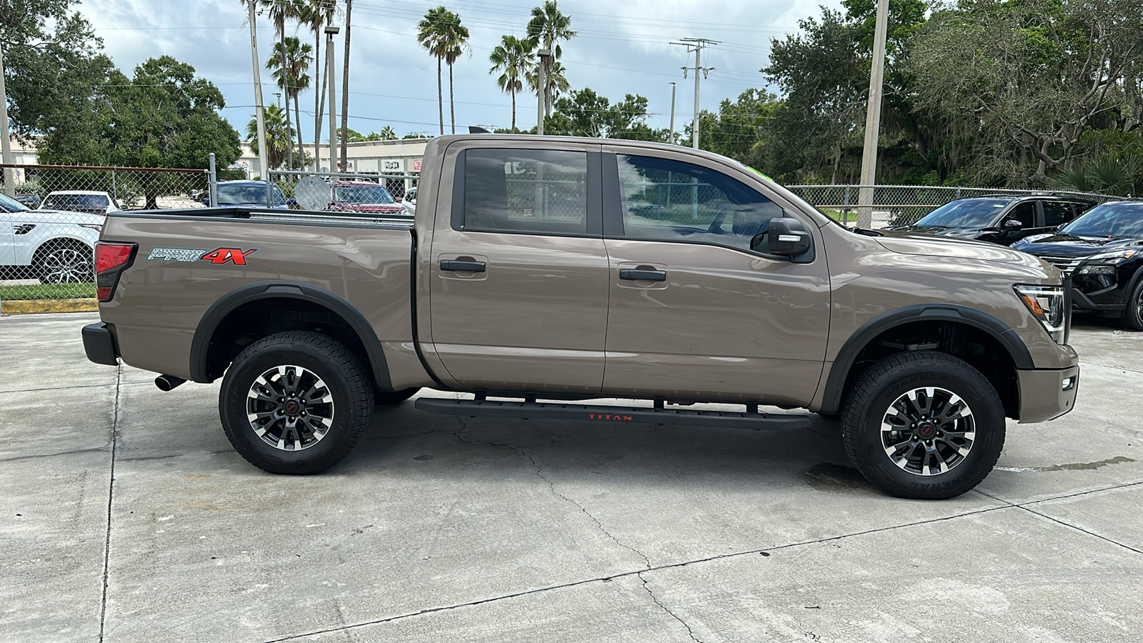 2023 Nissan Titan PRO-4X 9