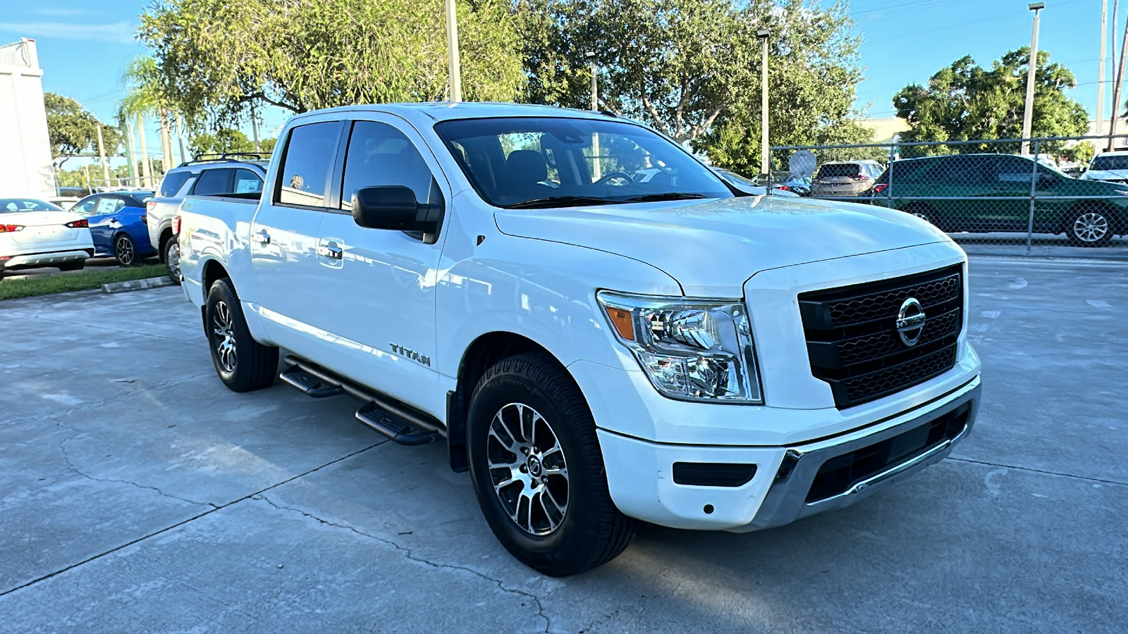 2021 Nissan Titan SV 1