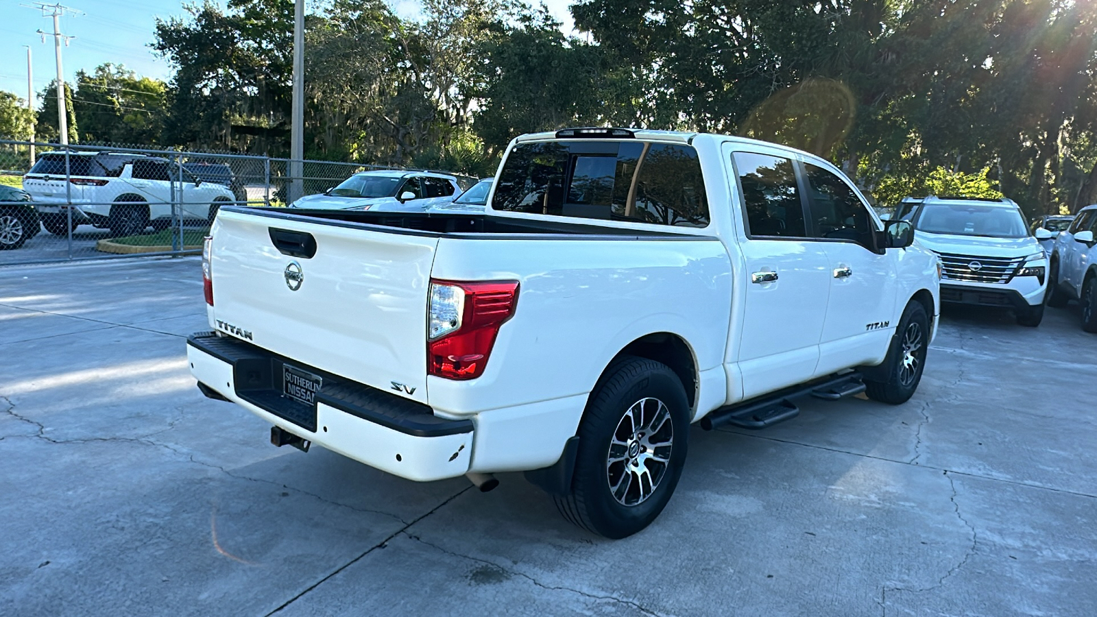 2021 Nissan Titan SV 7