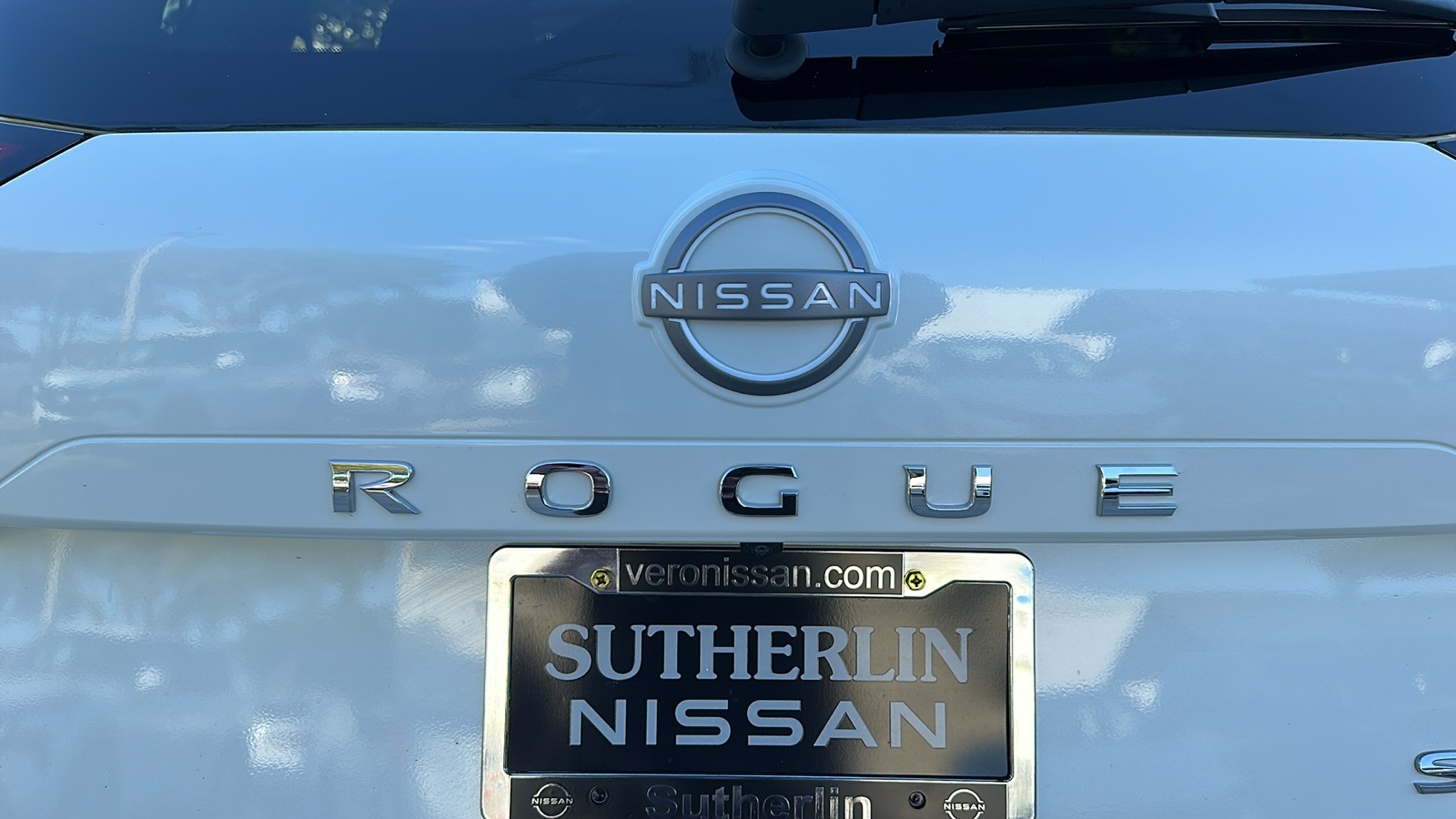 2022 Nissan Rogue SV 10