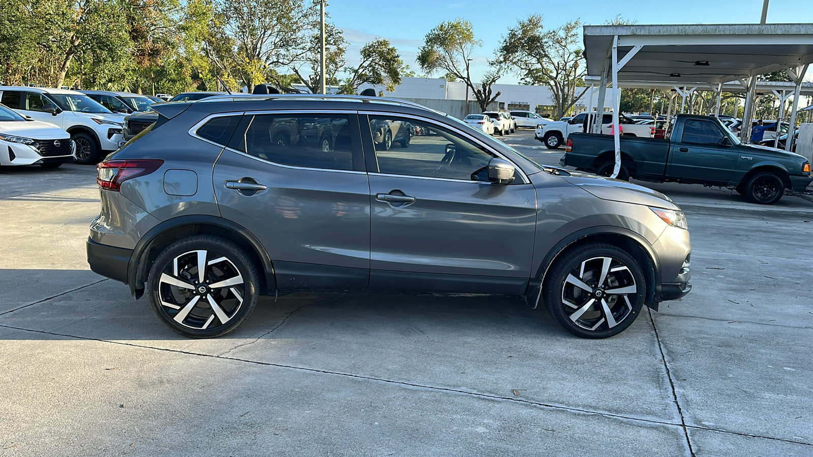 2020 Nissan Rogue Sport SL 9