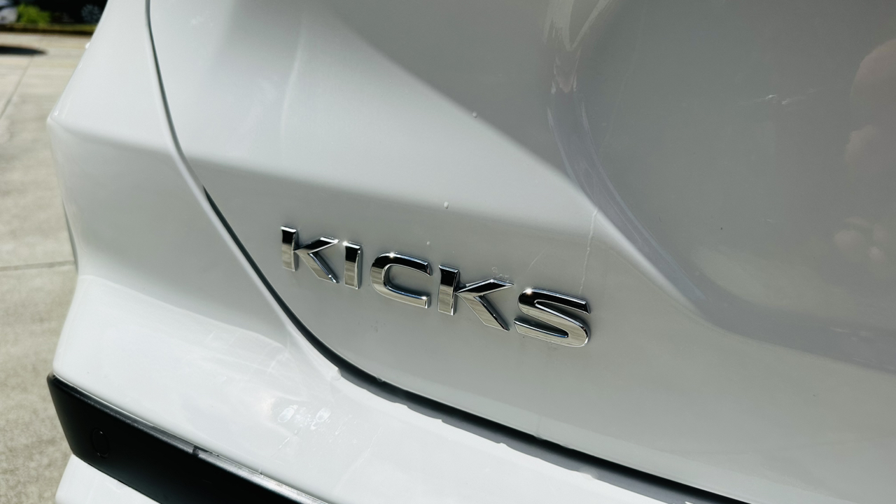 2024 Nissan Kicks S 10