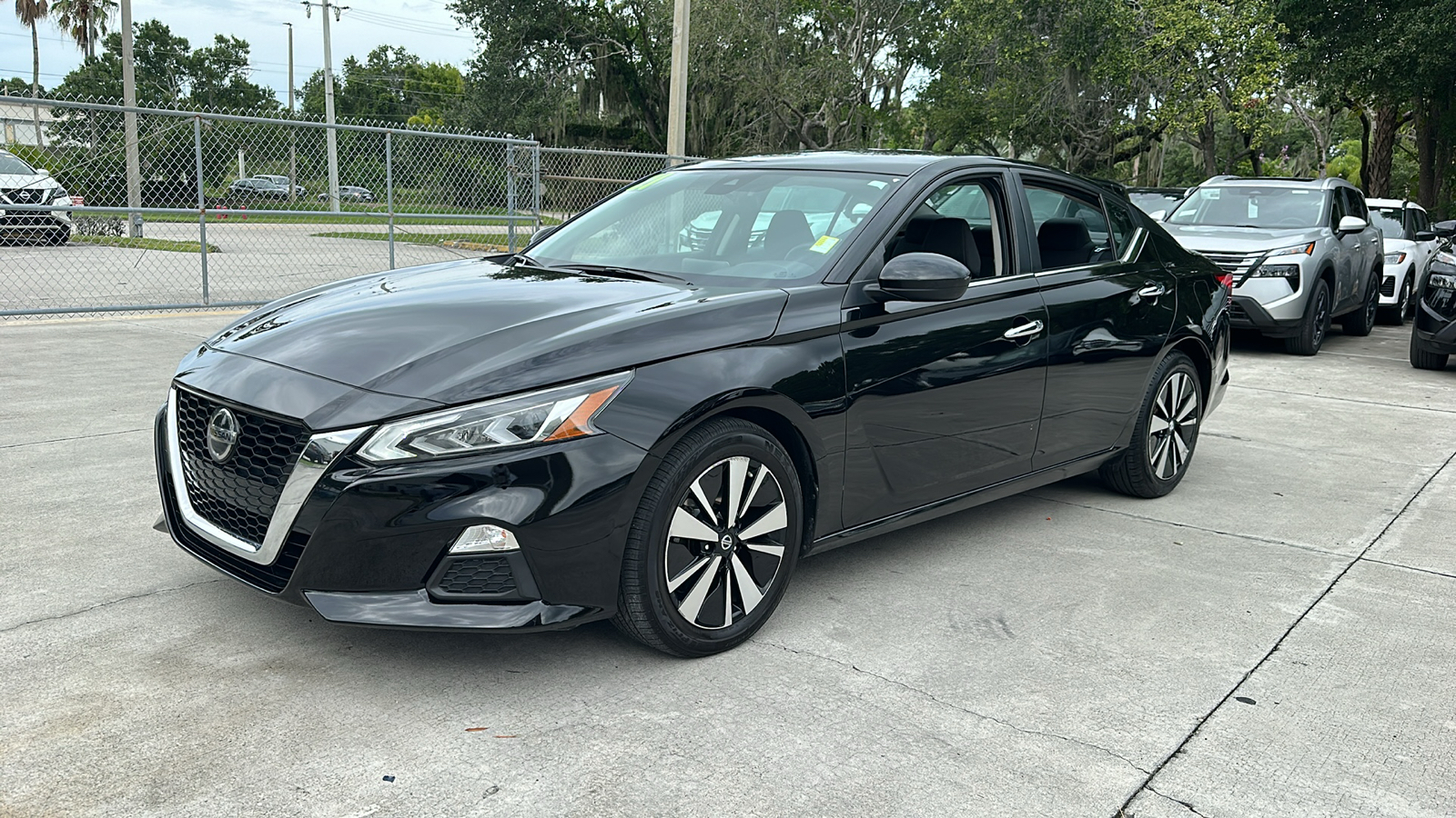 2021 Nissan Altima 2.5 SV 4