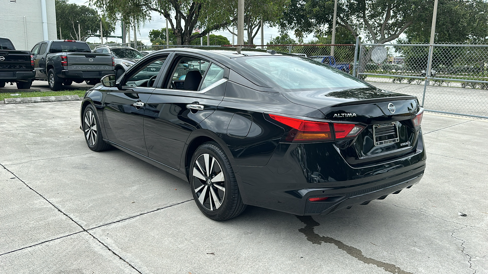 2021 Nissan Altima 2.5 SV 6