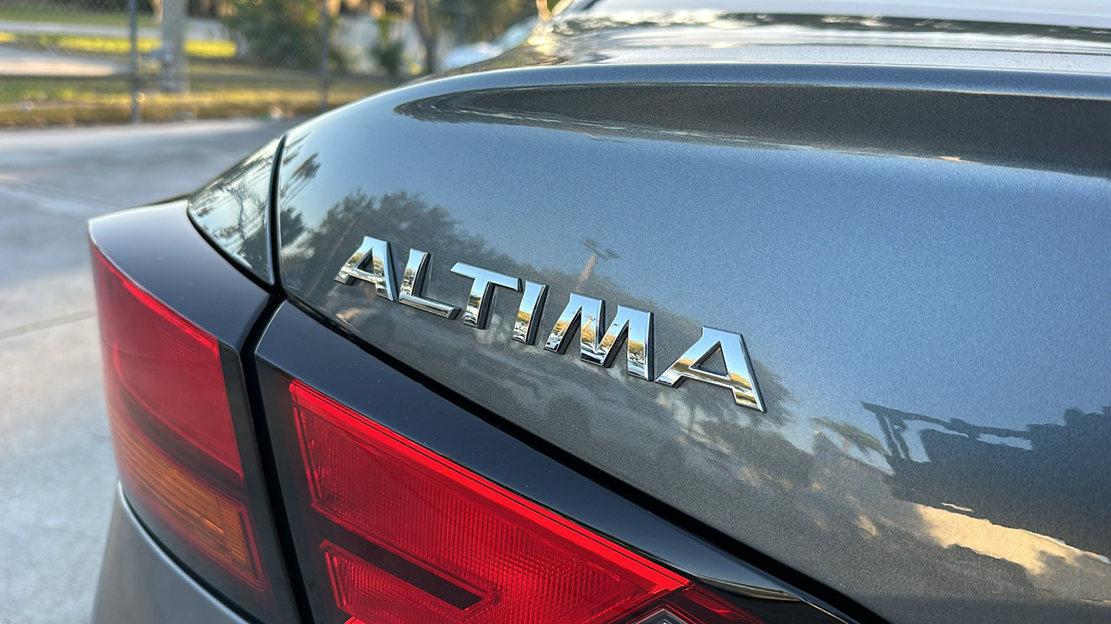 2021 Nissan Altima 2.5 Platinum 10
