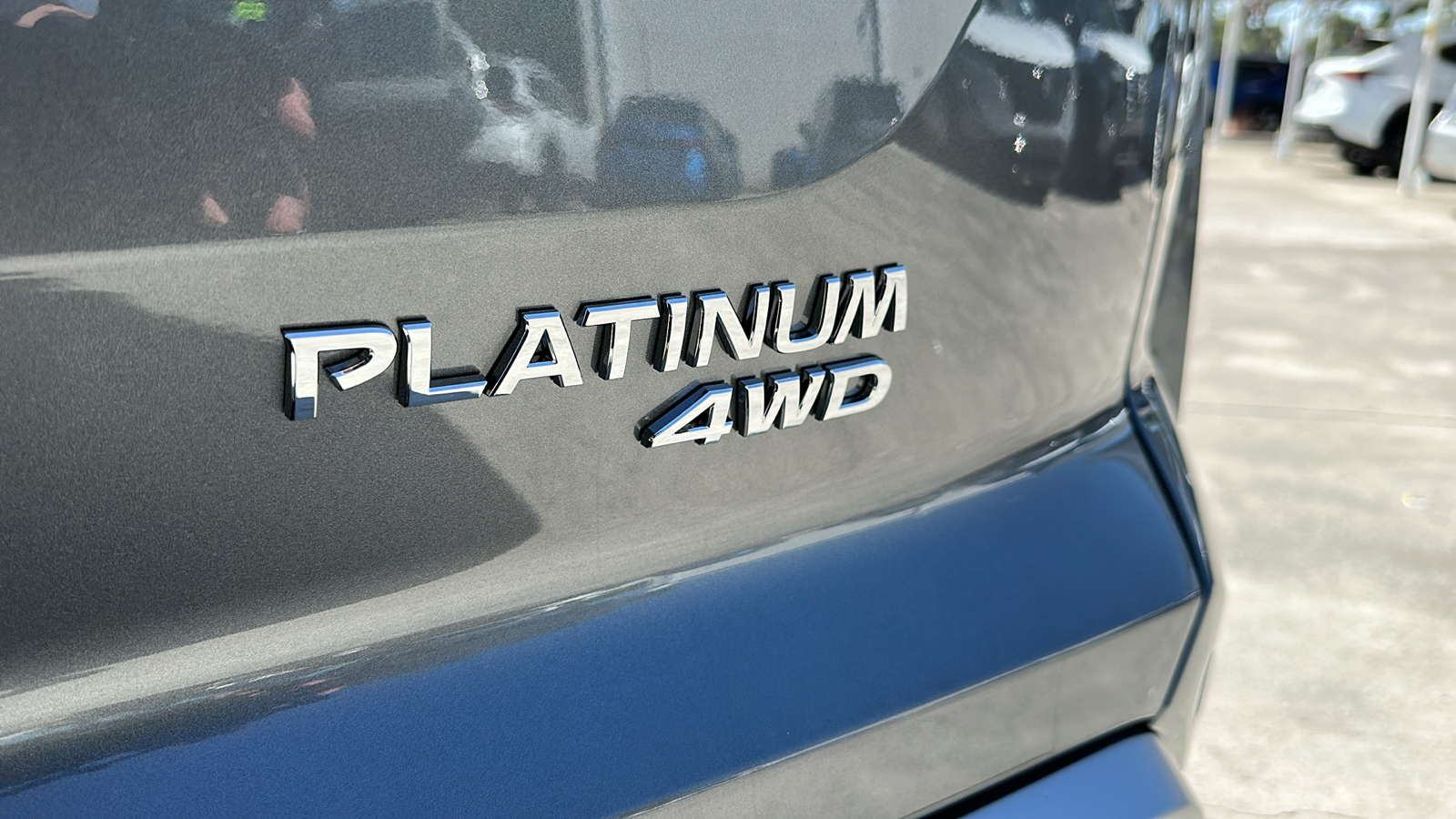 2024 Nissan Pathfinder Platinum 11