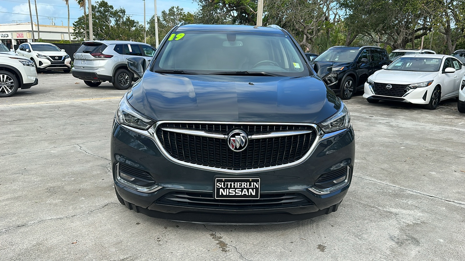 2019 Buick Enclave Essence 2