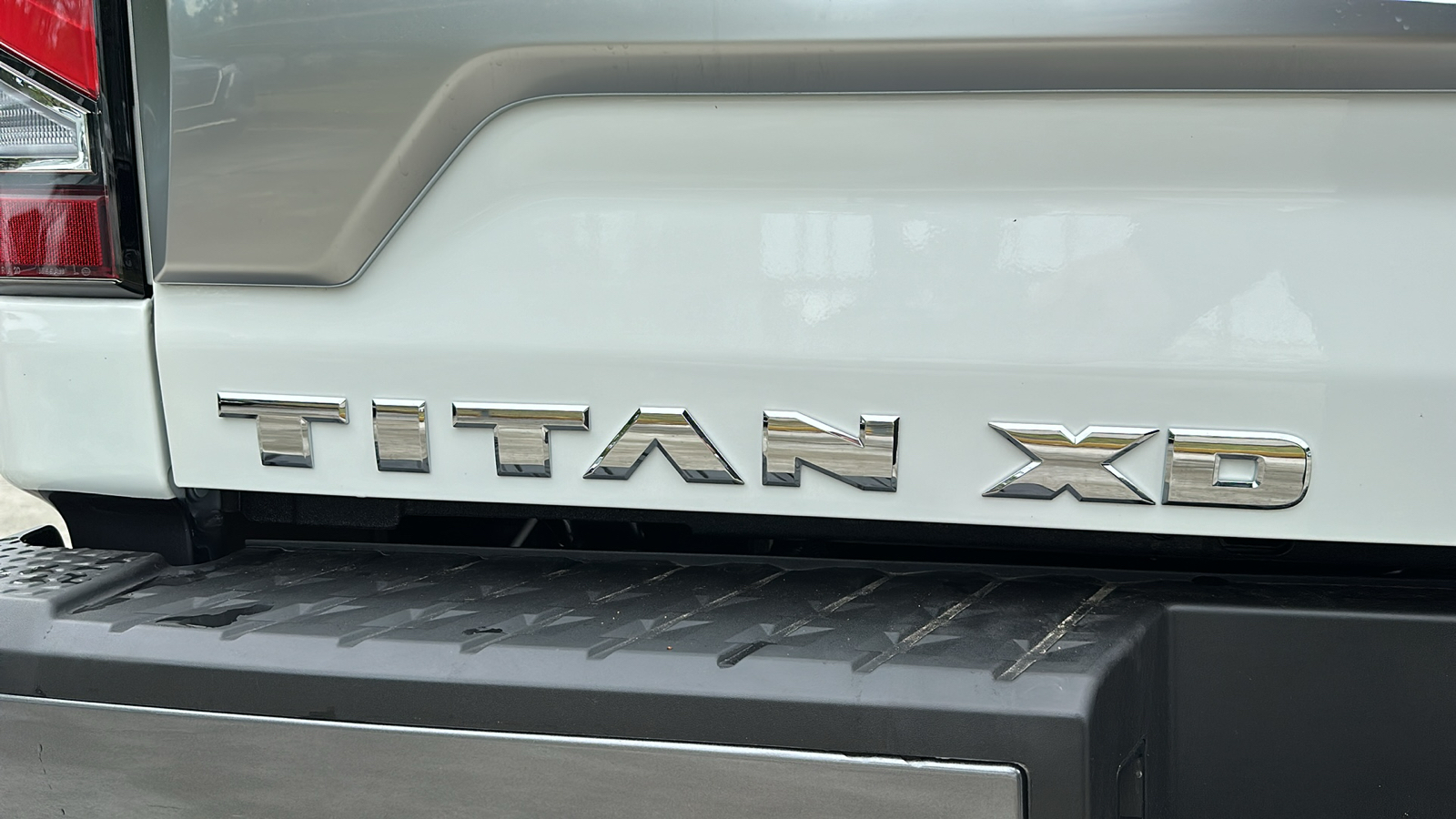 2024 Nissan Titan XD Platinum Reserve 10
