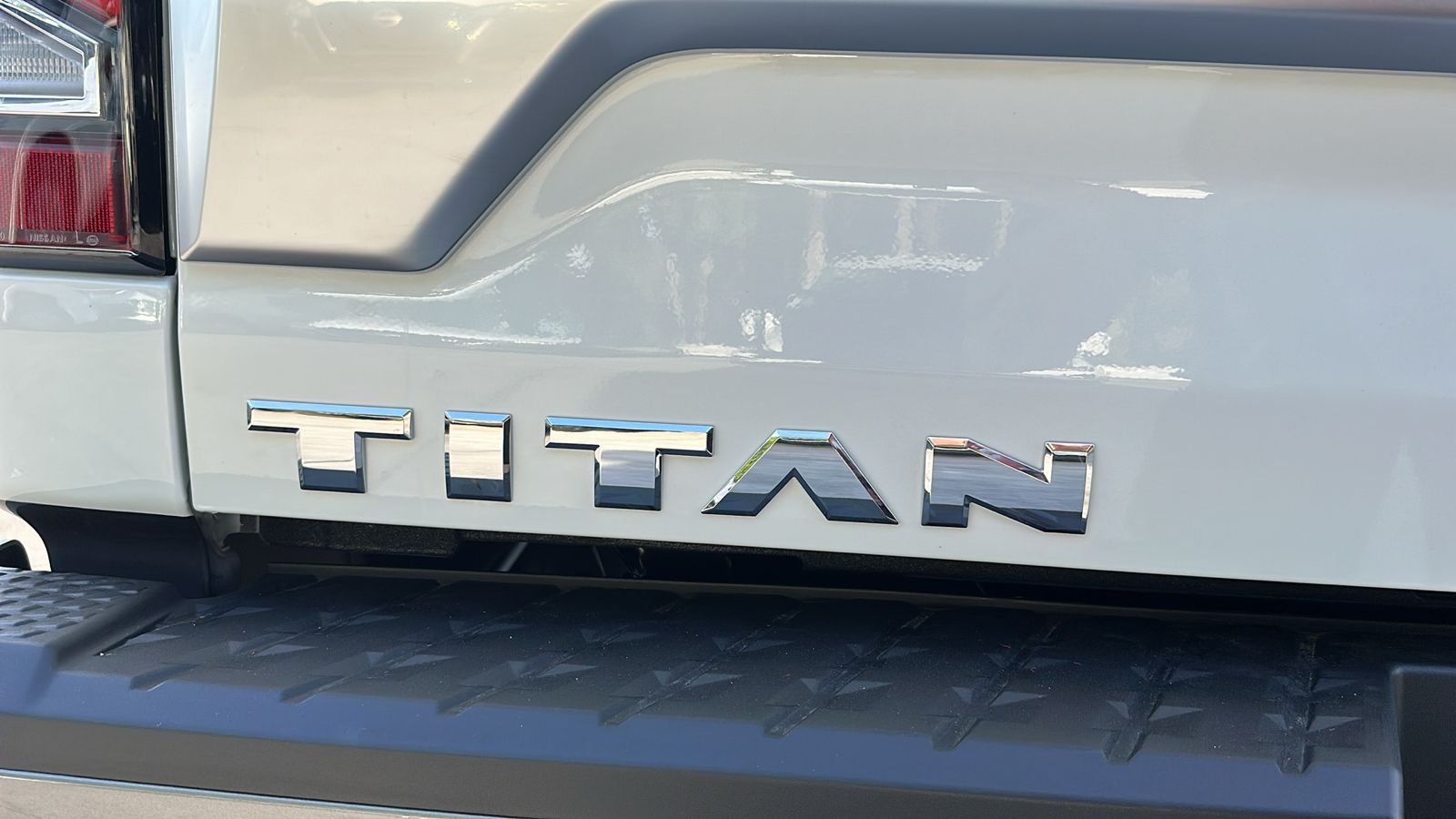2024 Nissan Titan Platinum Reserve 10