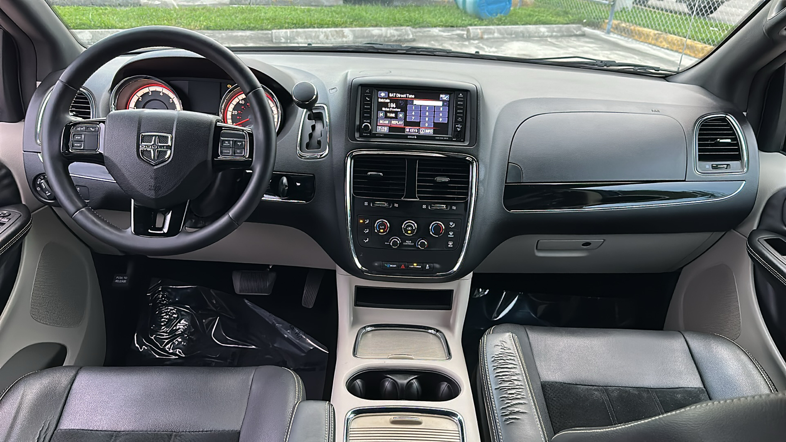 2018 Dodge Grand Caravan SXT 14