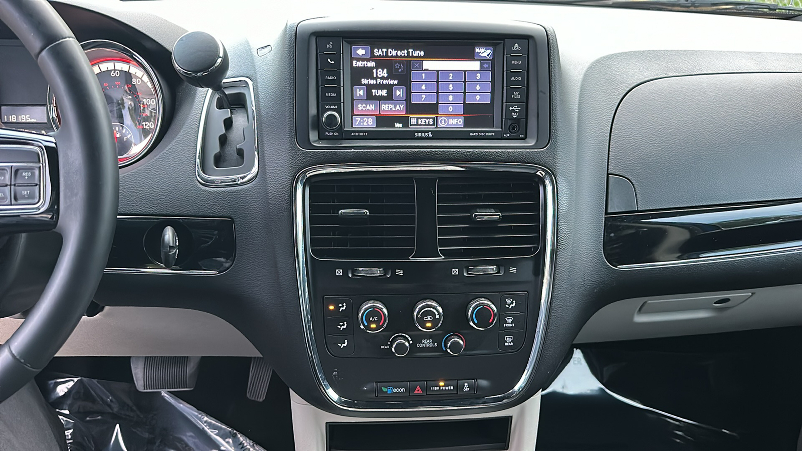 2018 Dodge Grand Caravan SXT 24