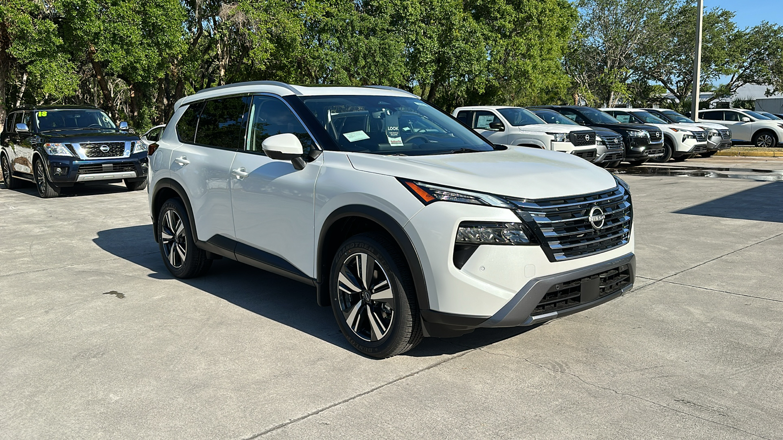 2024 Nissan Rogue SL 1