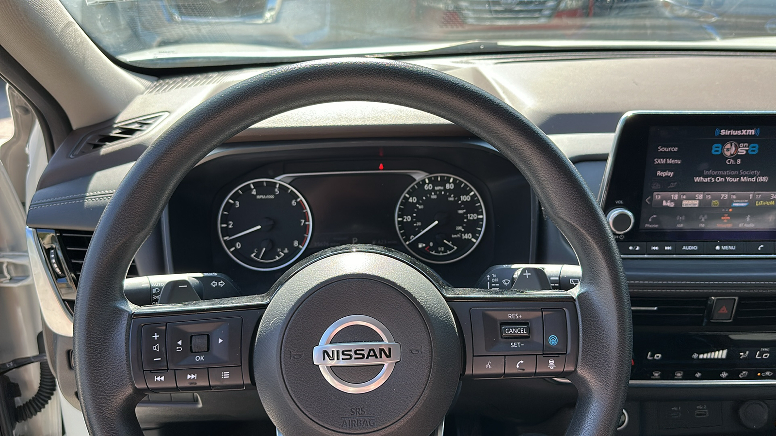 2021 Nissan Rogue SV 19