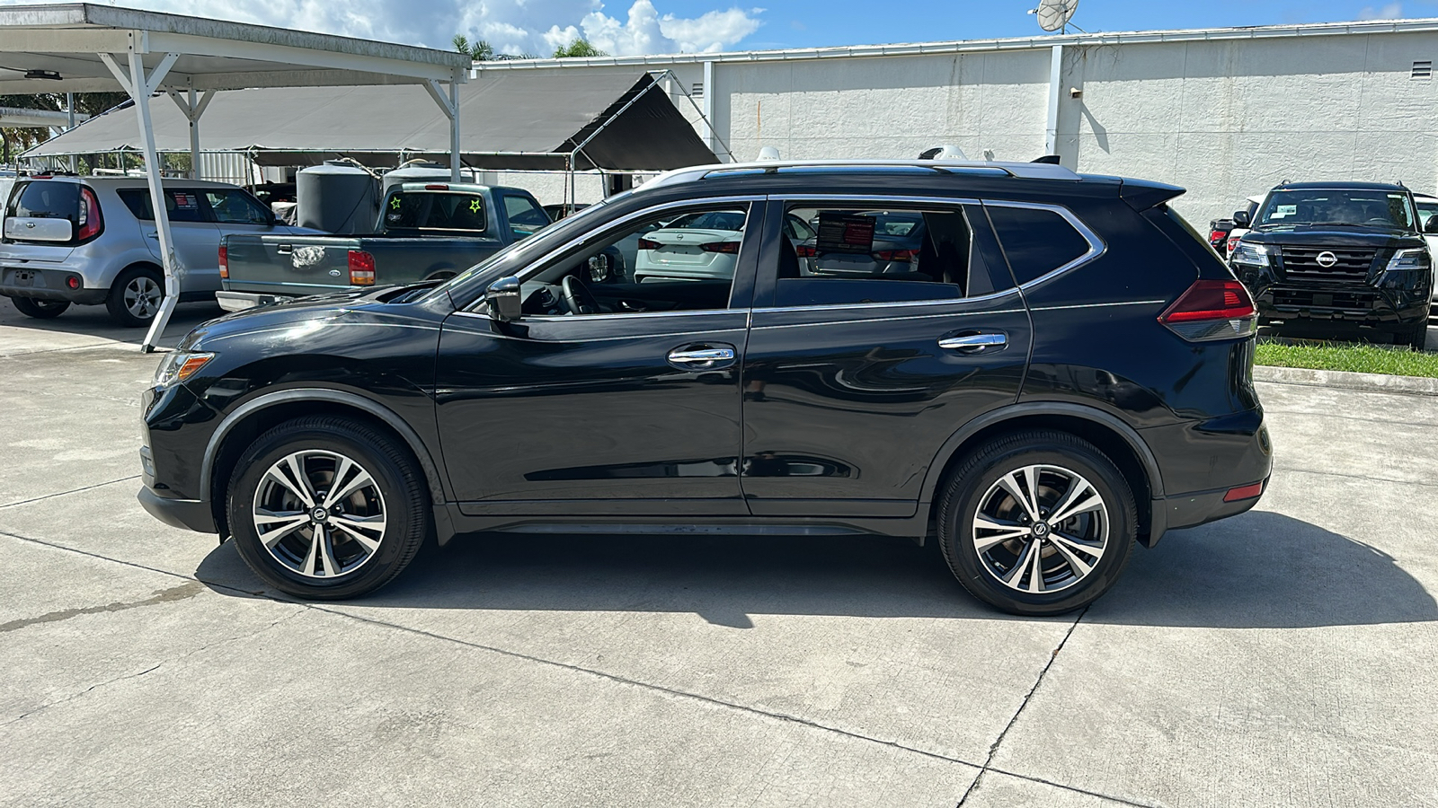 2020 Nissan Rogue SV 4