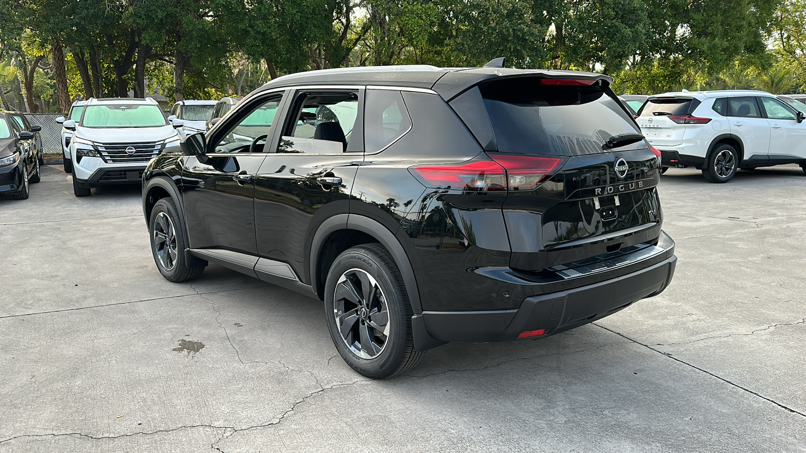 2024 Nissan Rogue SV 5