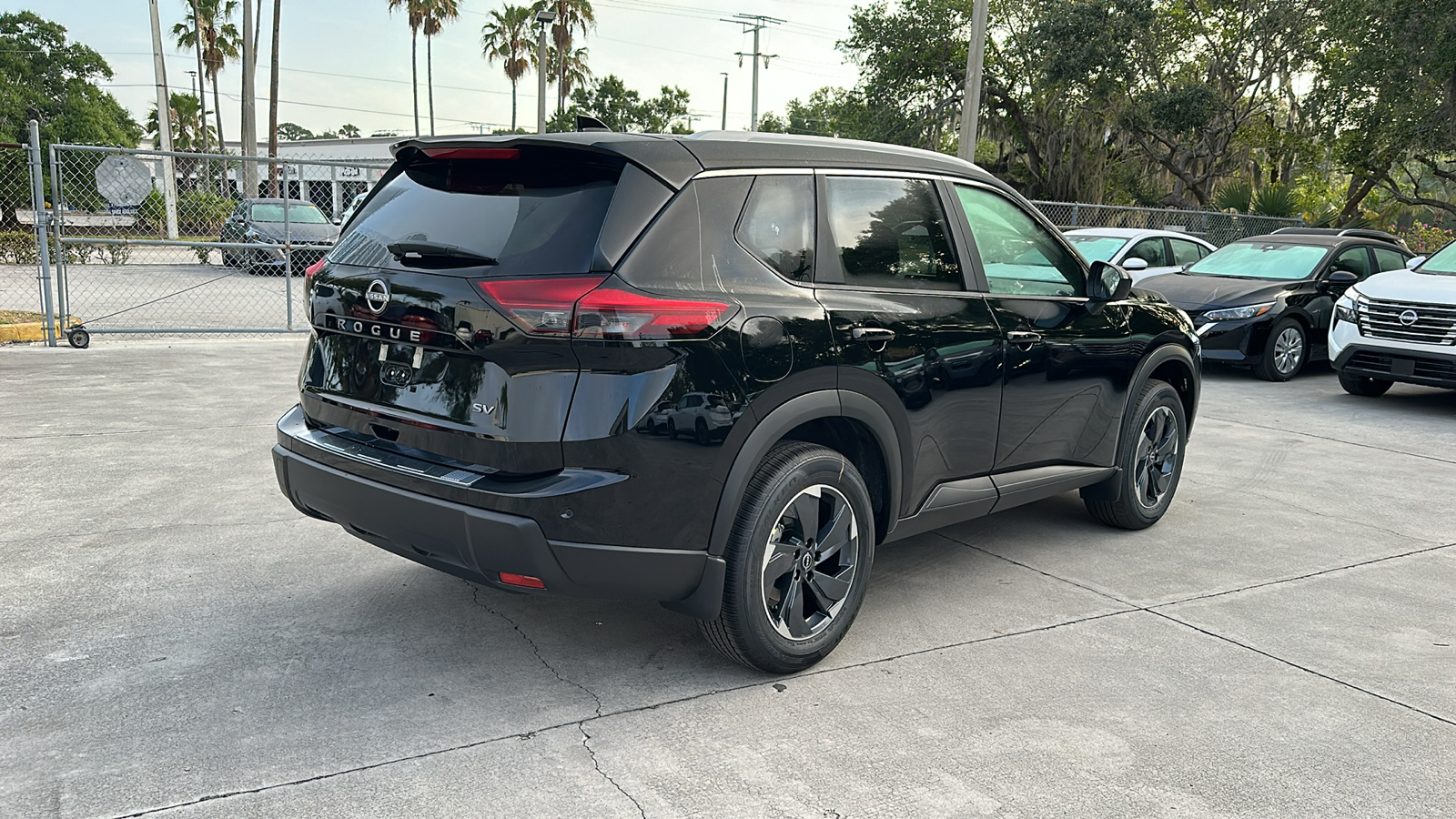 2024 Nissan Rogue SV 7