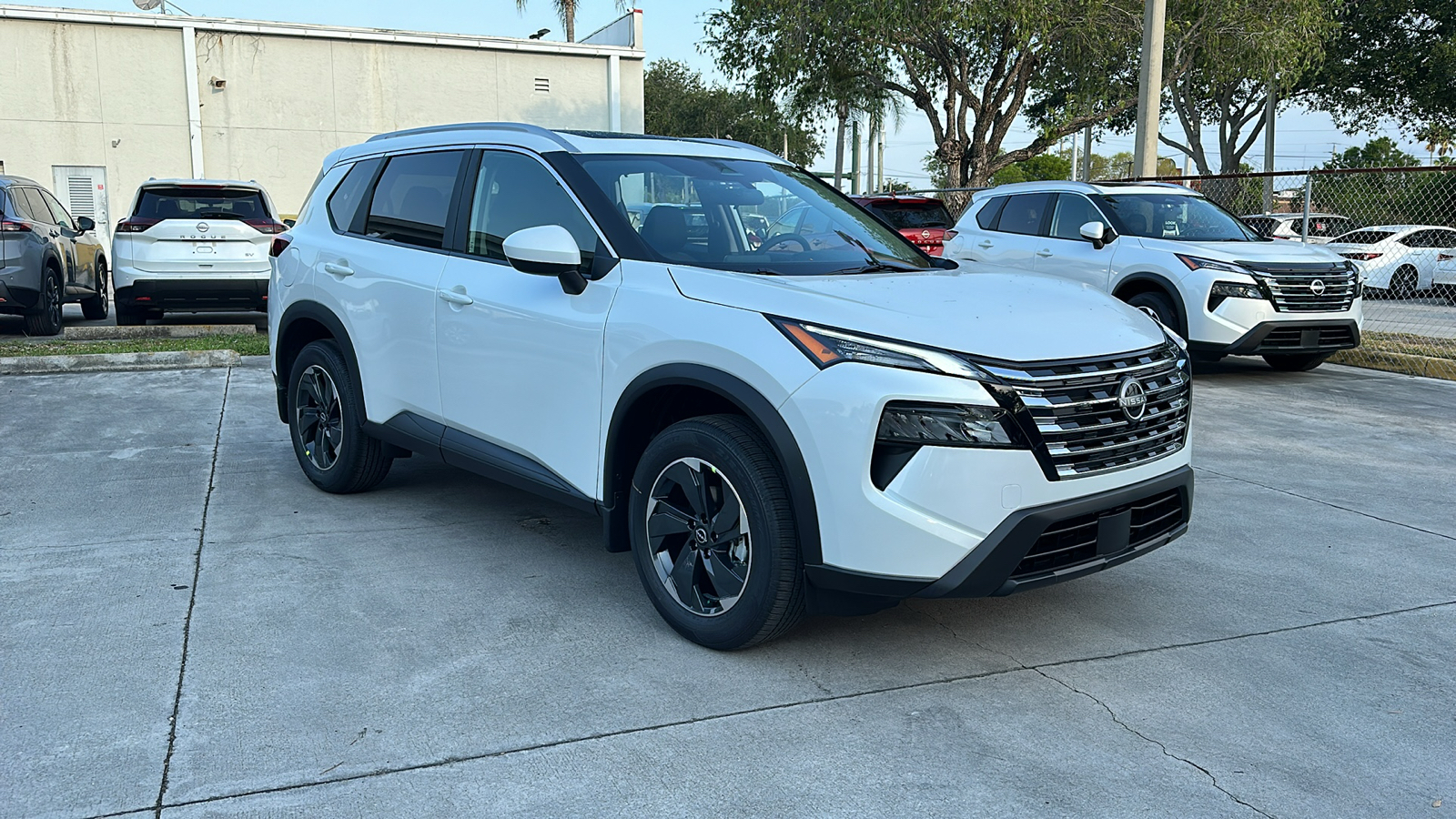 2024 Nissan Rogue SV 1