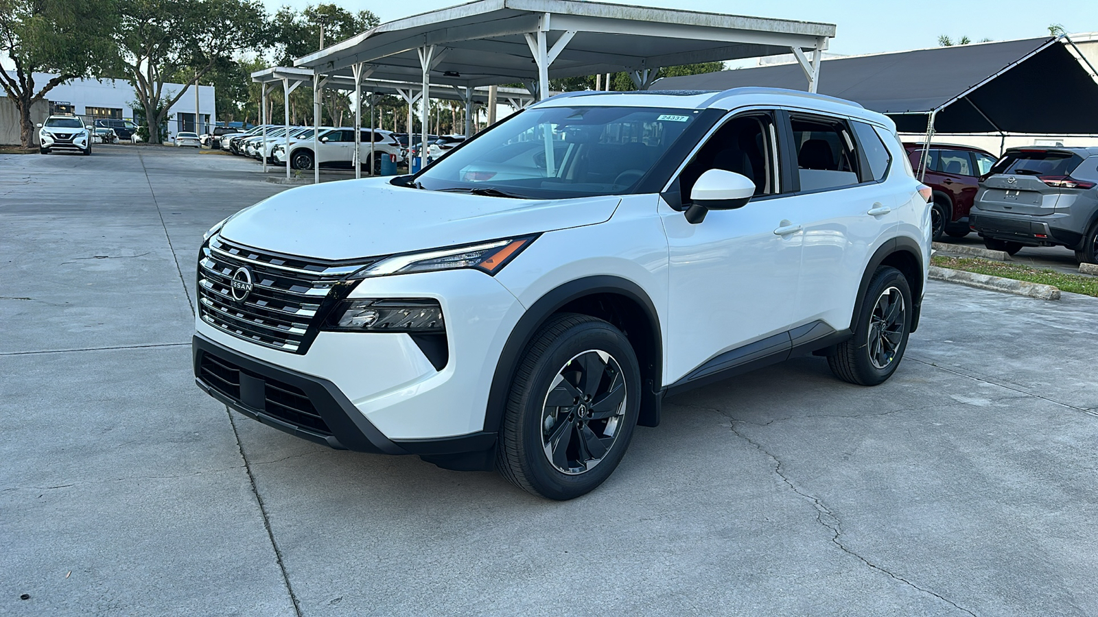 2024 Nissan Rogue SV 4