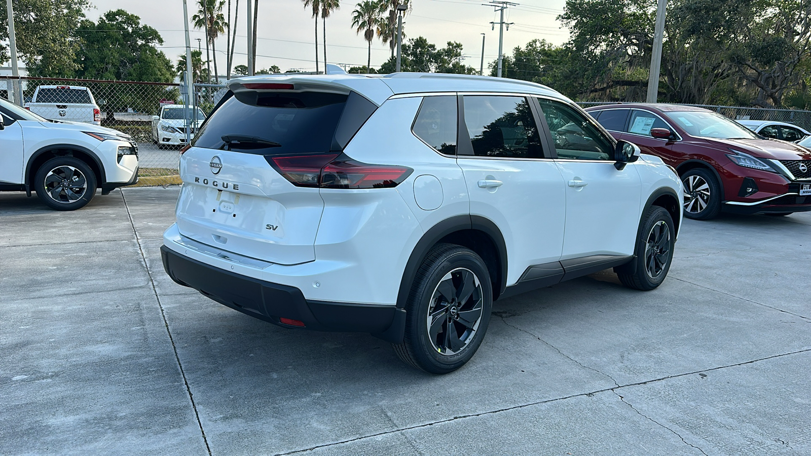 2024 Nissan Rogue SV 8