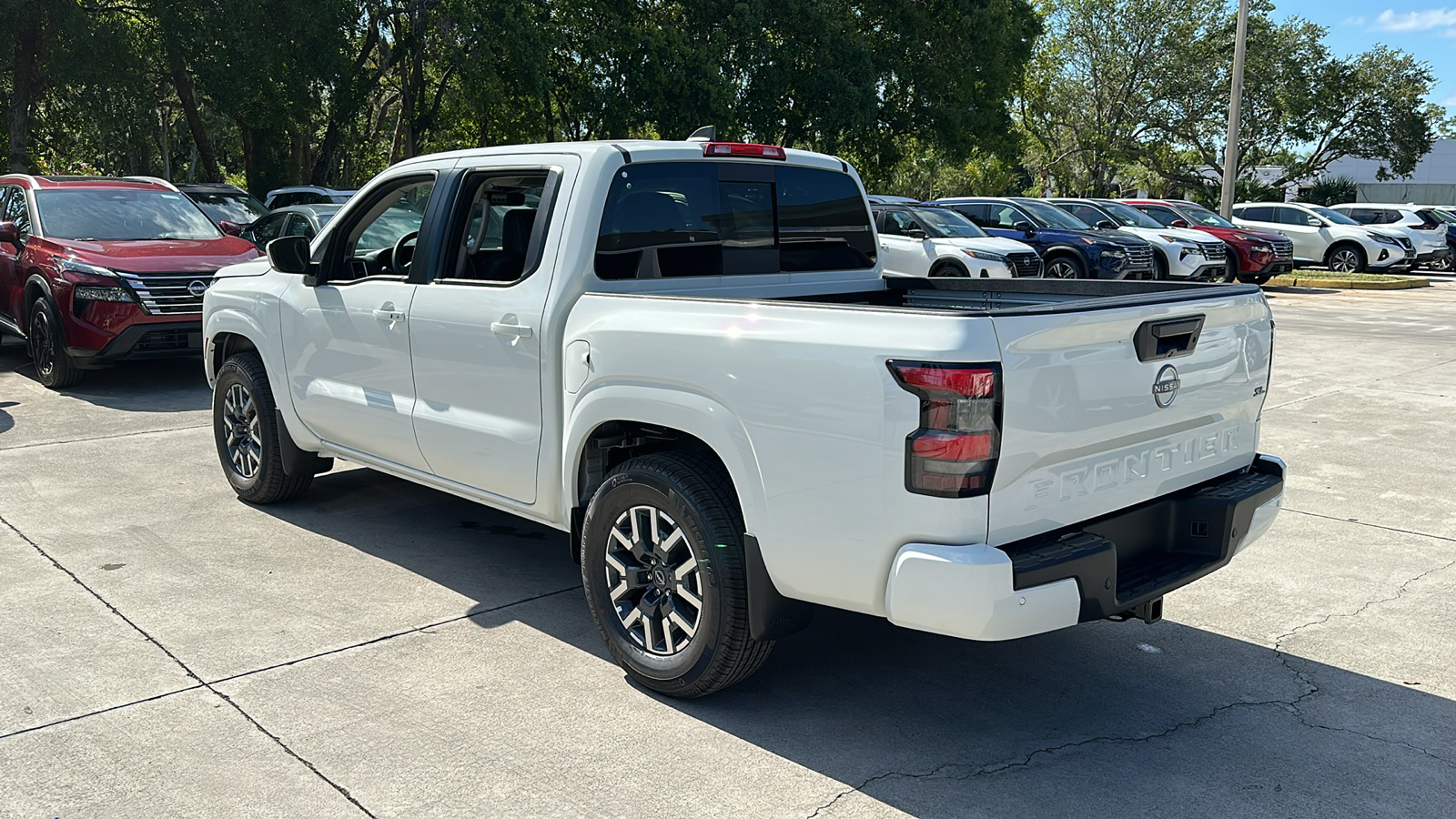 2024 Nissan Frontier SL 5