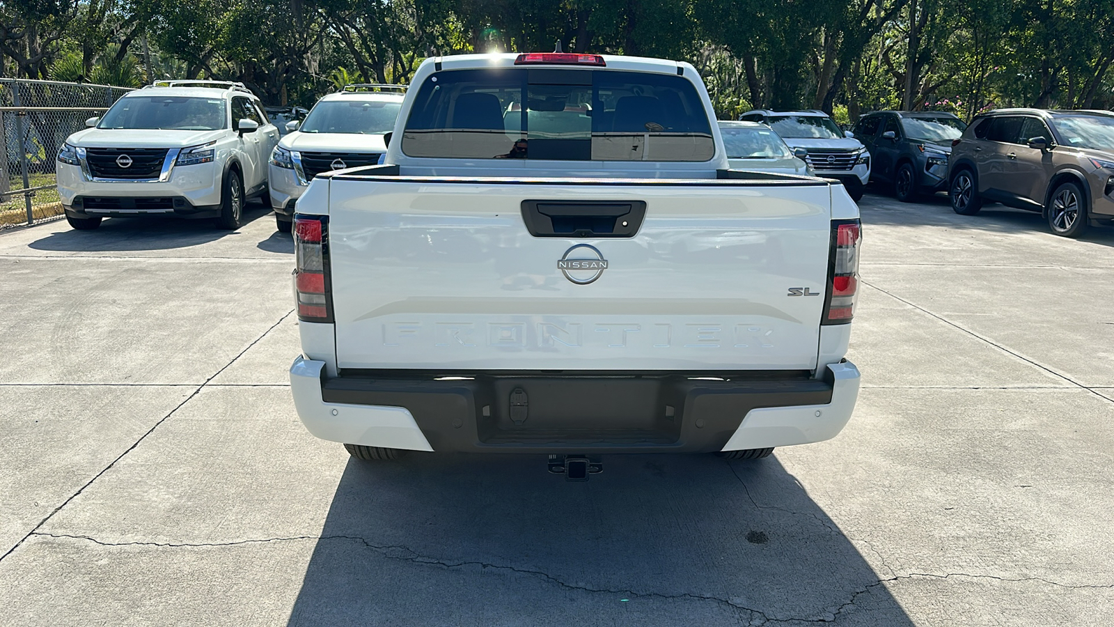 2024 Nissan Frontier SL 6