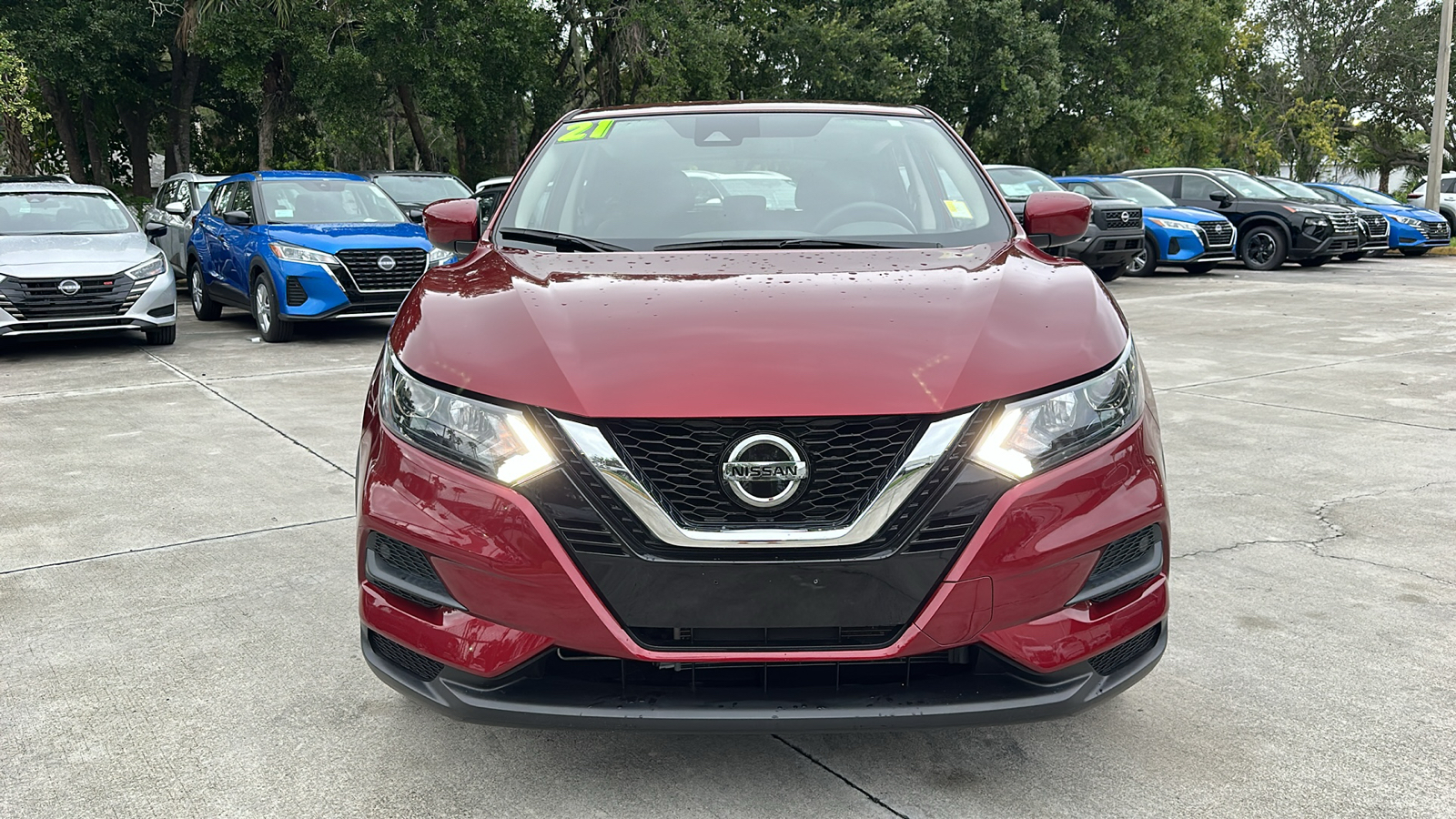 2021 Nissan Rogue Sport S 2