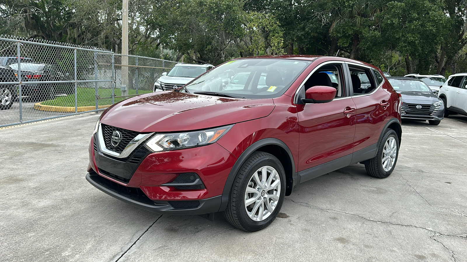 2021 Nissan Rogue Sport S 4