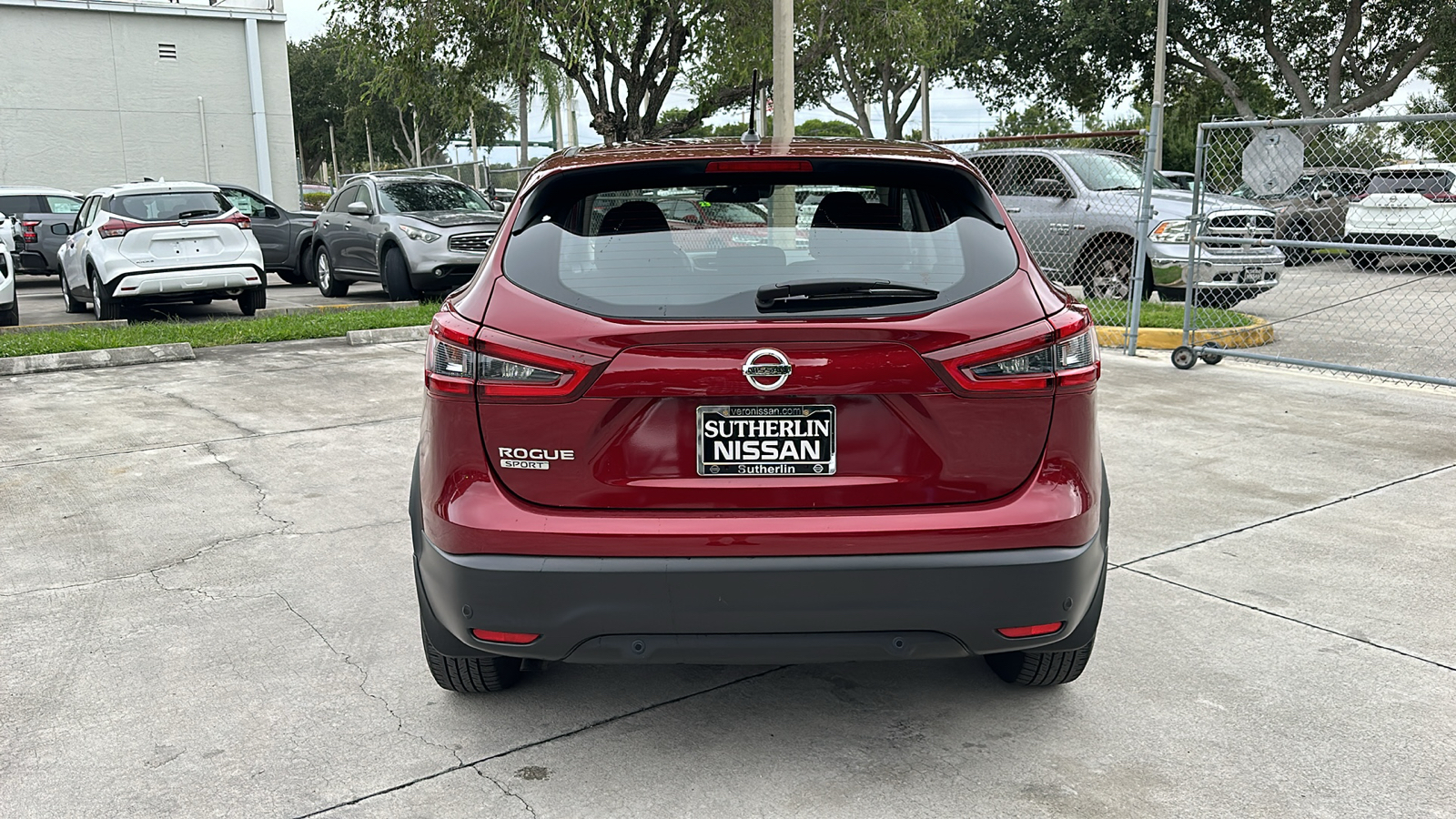 2021 Nissan Rogue Sport S 7