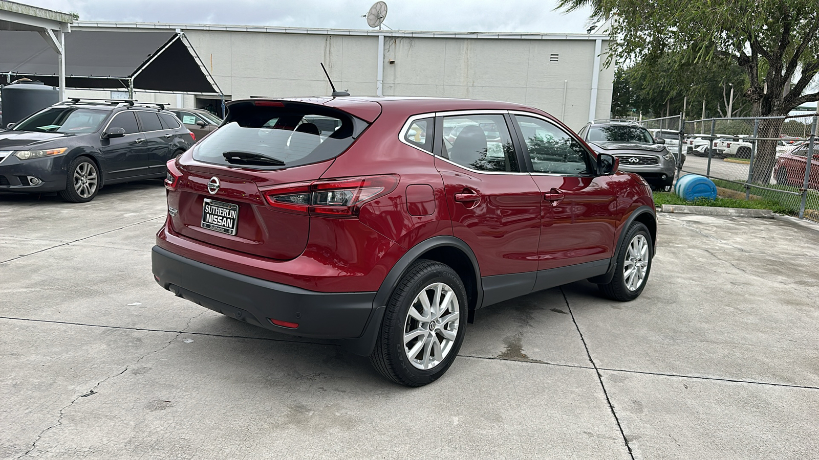 2021 Nissan Rogue Sport S 8