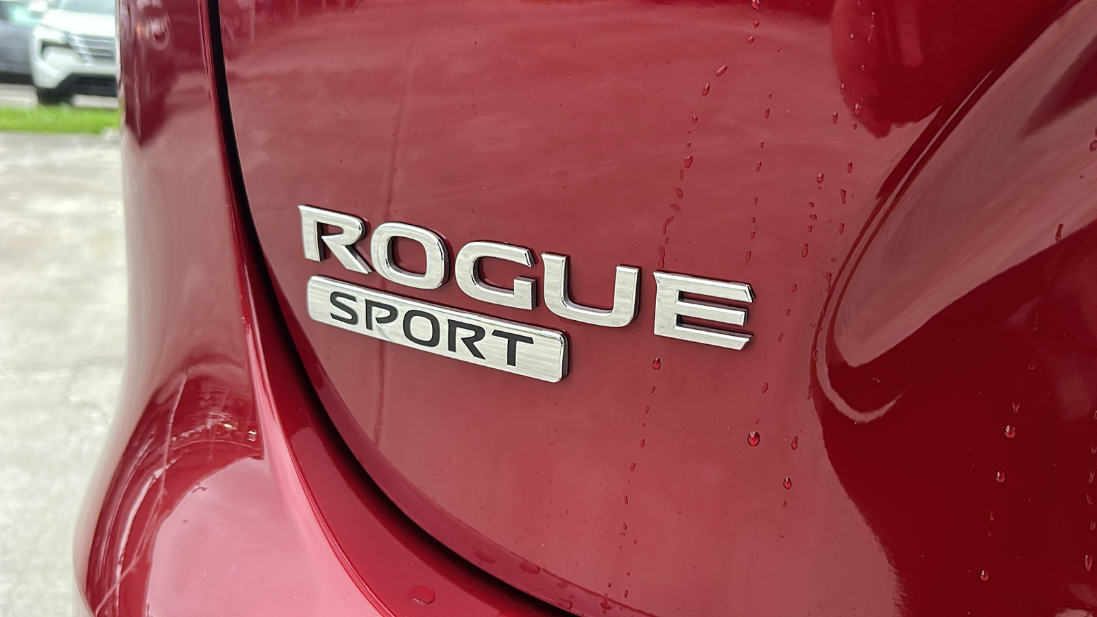 2021 Nissan Rogue Sport S 10