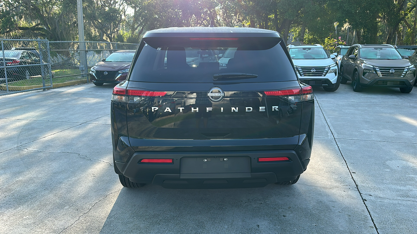 2024 Nissan Pathfinder S 6