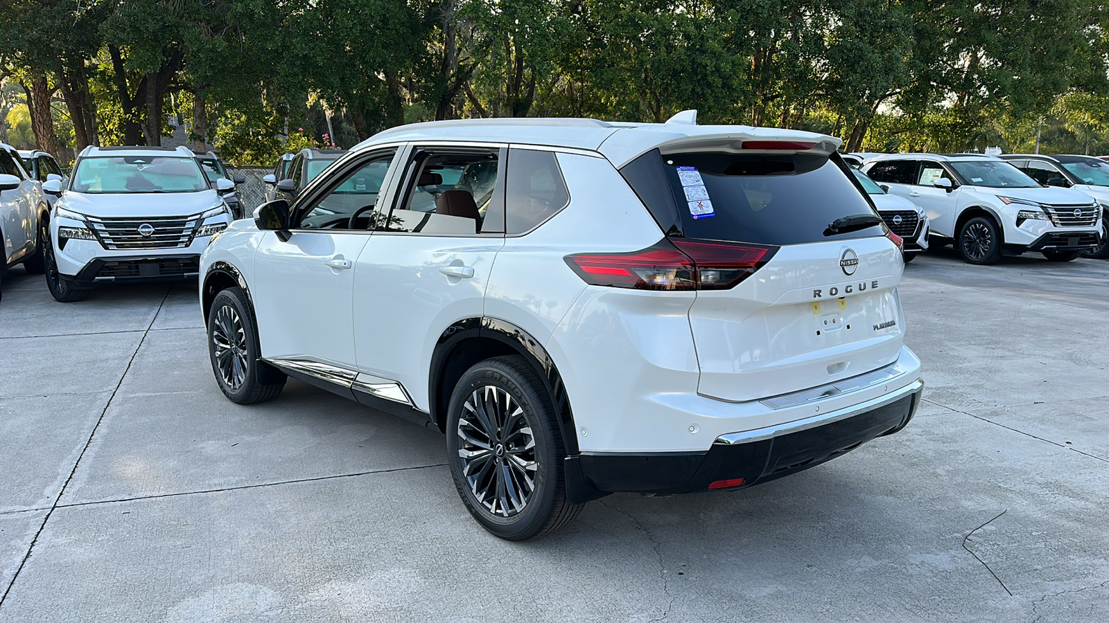 2024 Nissan Rogue Platinum 6