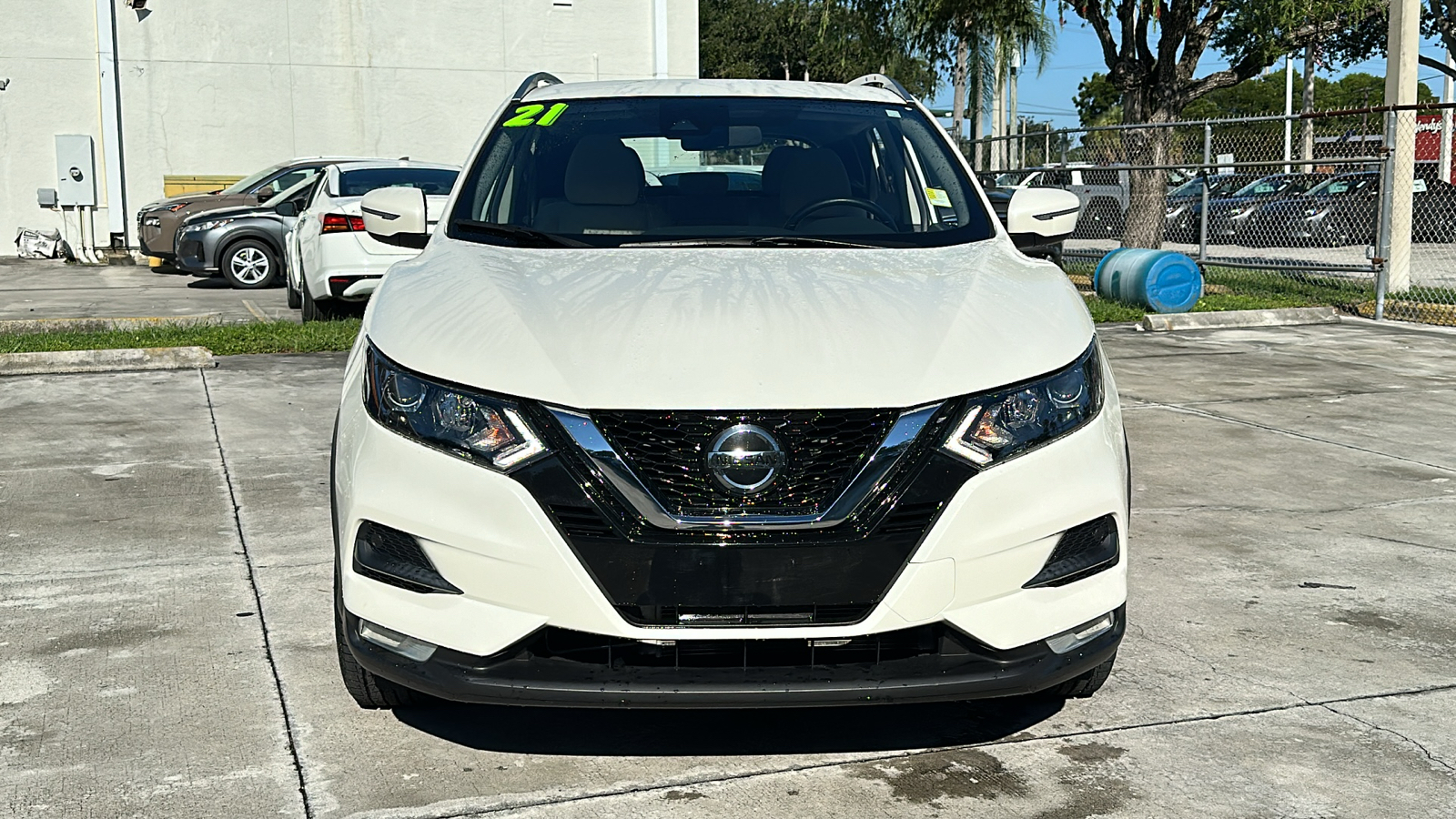 2021 Nissan Rogue Sport SV 2