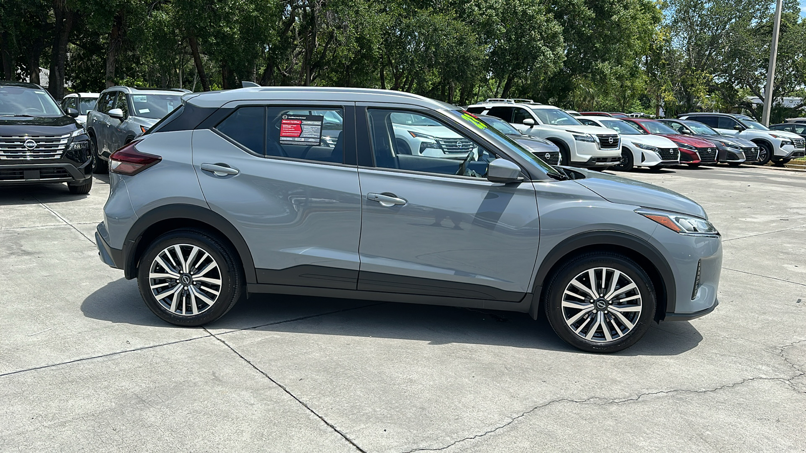 2023 Nissan Kicks SV 9